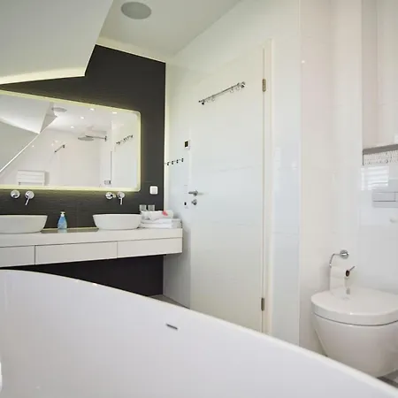 Haus In Idyllischer Lage Mit Sauna, Terrasse Und Garten - Morgensuenn בית נופש