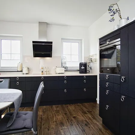 בית נופש Haus In Idyllischer Lage Mit Sauna, Terrasse Und Garten - Morgensuenn Trent