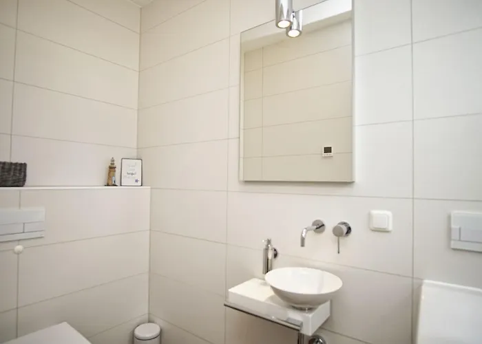 Haus In Idyllischer Lage Mit Sauna, Terrasse Und Garten - Morgensünn * Trent