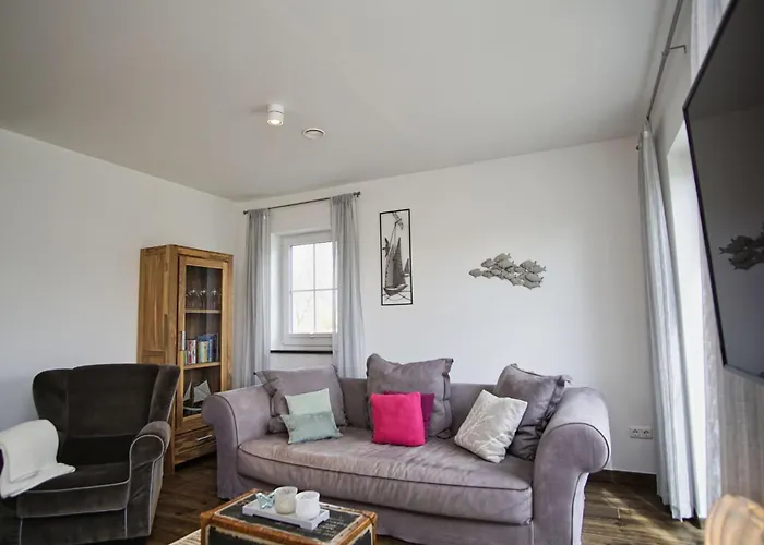 Ferienhaus Haus In Idyllischer Lage Mit Sauna, Terrasse Und Garten - Morgensünn *